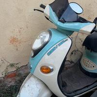 Scooter Linhai Eggy 125cc - SOLO X PEZZI RICAMBIO