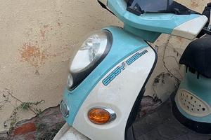 Scooter Linhai Eggy 125cc - SOLO X PEZZI RICAMBIO