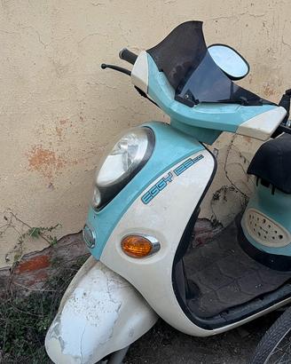 Scooter Linhai Eggy 125cc - SOLO X PEZZI RICAMBIO