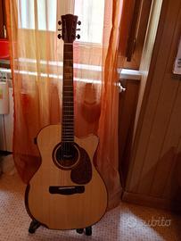 Chitarra acustica amplificabile Merida