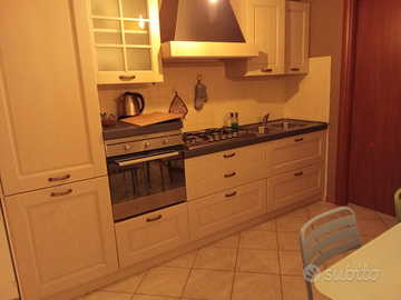 Una camera e bagno indipendente