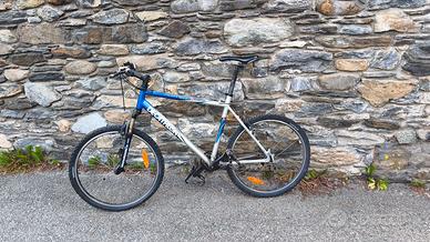 Bicicletta Decathlon Rockrider