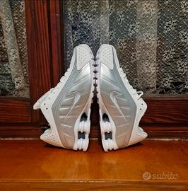 Nike Shox R4 