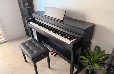 Pianoforte Yamaha Clavinova + sgabello