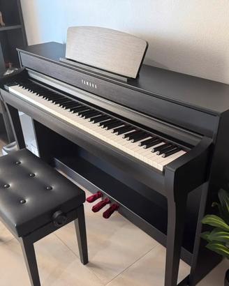 Pianoforte Yamaha Clavinova + sgabello