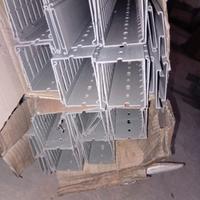 Canalina elettrica passacavi aperta nuova