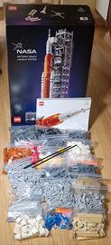 LEGO 10341 Artemis space launch system usato