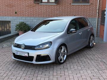 Volkswagen Golf 2.0 TSI 4mot. DSG 5p. R
