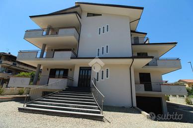 3 LOCALI A MONTALTO UFFUGO