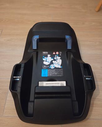 Seggiolino auto Inglesina modello Aptica