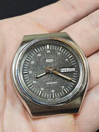 orologio Seiko 5 vintage quadrante nero tessuto