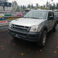 Isuzu D-Max 2.5 2006 - uso ricambi