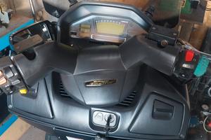scooter Suzuki 