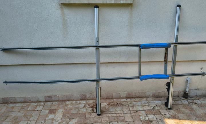 Portagommone artigianale per auto