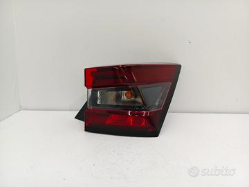 Faro fanale stop posteriore destra dx nissan juke