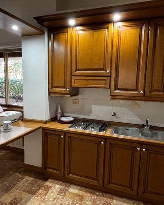 Cucina in legno 250€