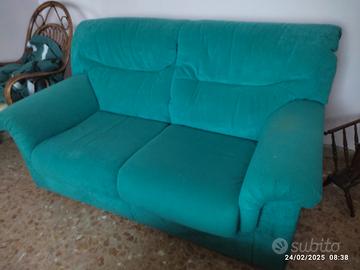 Divano buone condizioni 