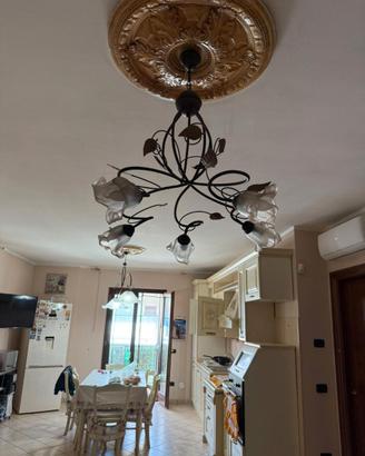 Lampadari ferro battuto