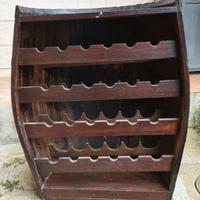 cantinetta portabottiglie realizzato a forma di me