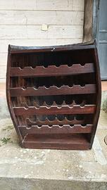 cantinetta portabottiglie realizzato a forma di me