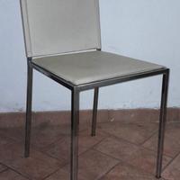 Sedia in pelle ed acciaio
