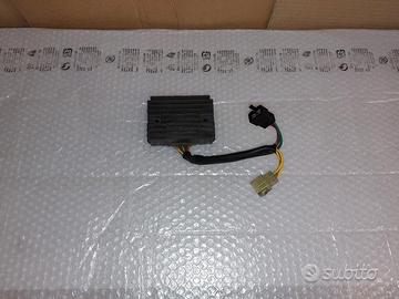 regolatore di tensione ducati monster 696 796 1100