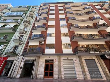 Ampio doppio appartamento in Via Minniti 69/71