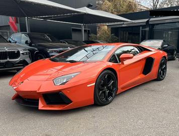 Lamborghini Aventador 6.5 V12 LP700-4