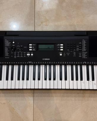 Yamaha PSR-E373 pari al nuovo