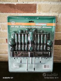 Set Cacciaviti Manessmann NUOVO