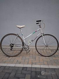 bicicletta Peugeot ruote da 28 con marce 