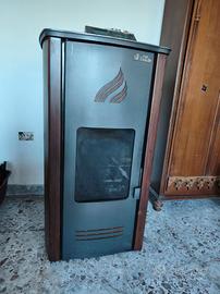 Stufa a pellet Idro Iso Kalor