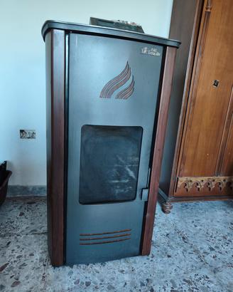 Stufa a pellet Idro Iso Kalor
