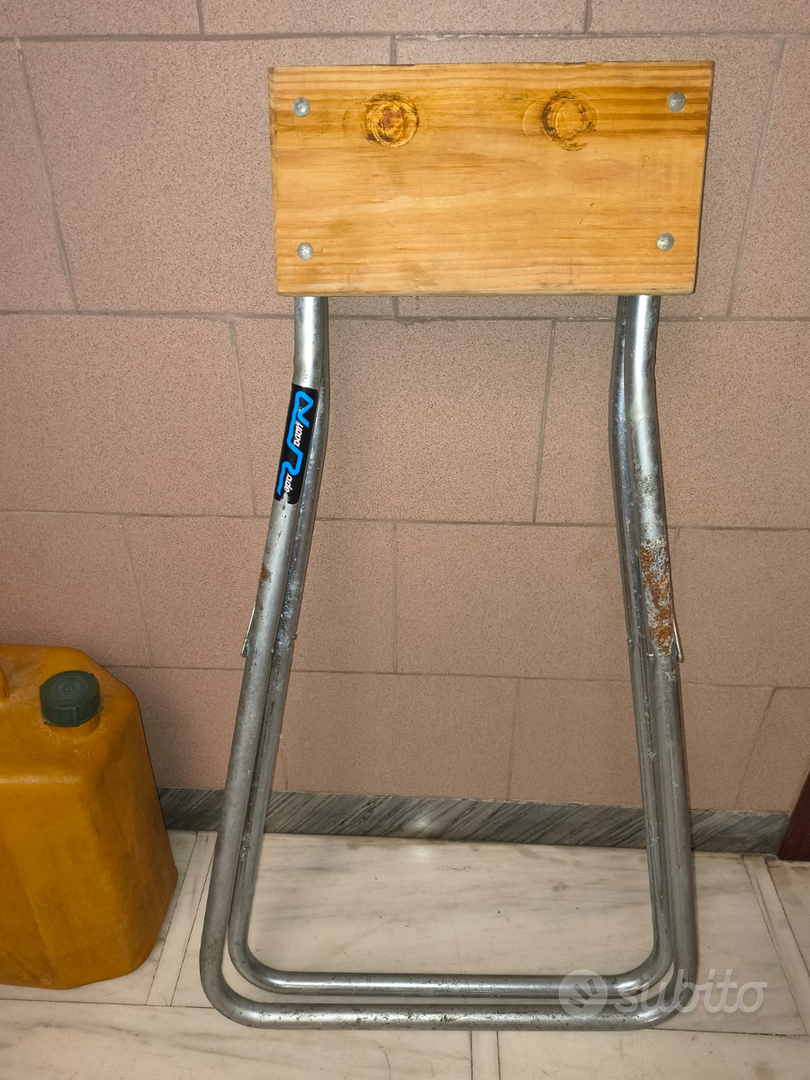 Cavalletto Pieghevole Per Motori Fuoribordo Fino A 30 CV - Trasporto, Riparazione, Esposizione | Ruote Gommate Incluse