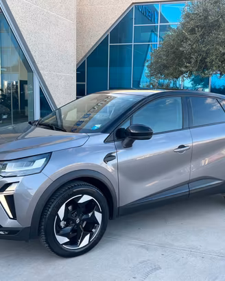 Renault Captur TCe 90 CV Techno - SUPER T-STOCK