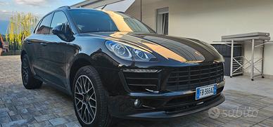 Porsche Macan S 