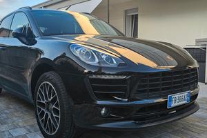 Porsche Macan S 