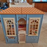 BARBIE E CASTELLO CON CENTRO COMMERCIALE