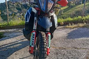 KTM Adventure 790 R