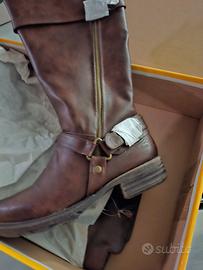 STIVALI DONNA DOCKERS MAI USATI N 38