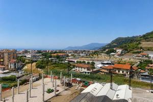 Appartamento di 92 m² con 4 locali a Vallecrosia