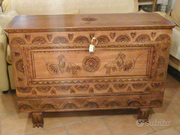 Cassapanca sarda