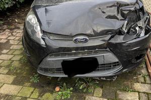 FORD Fiesta 6ª serie - 2011