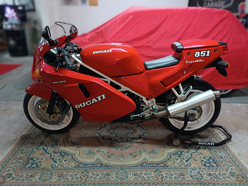 Ducati 851