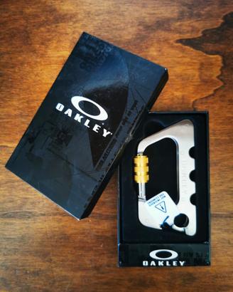 Moschettone OAKLEY Carabiner Metalworks