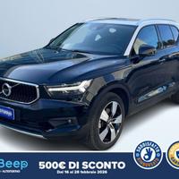 Volvo XC40 2.0 D4 MOMENTUM AWD GEARTRONIC