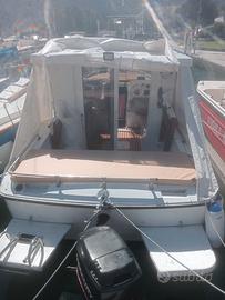 Barcastarcraft union marine cabinata 750