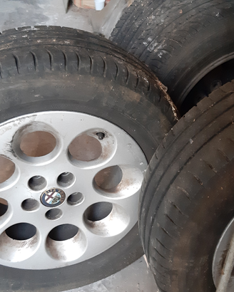Cerchi Originali Alfa Romeo con gomme