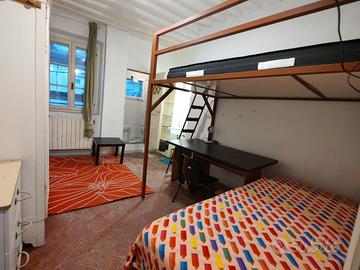 Camera singola con servizi in centro storico