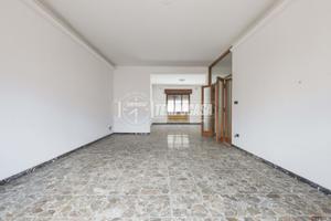 AMPIO APPARTAMENTO NEL CENTRO DI IMOLA CON SFOGO E